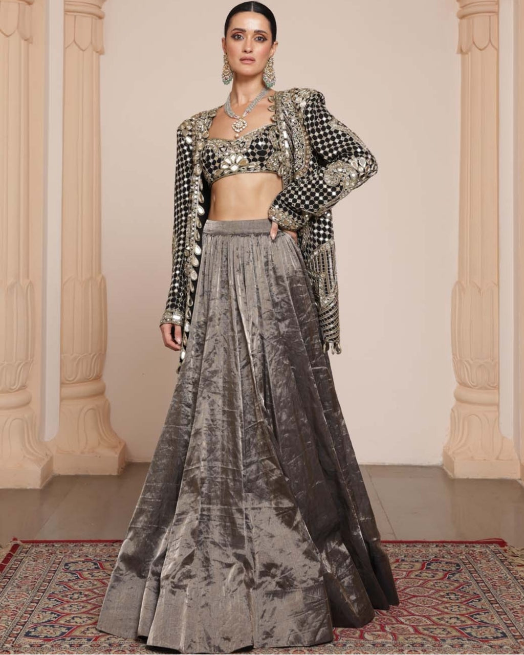 Black And Gold Paisley Silk Tissue Skirt Set Arpita Mehta – KYNAH