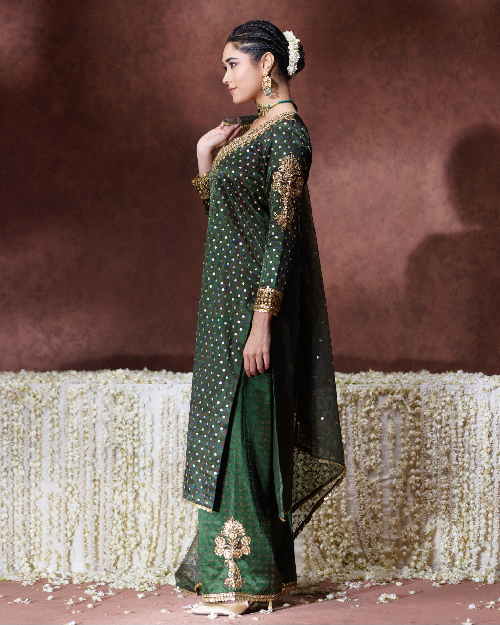 Reet Olive Green Embellished Kurta Set
