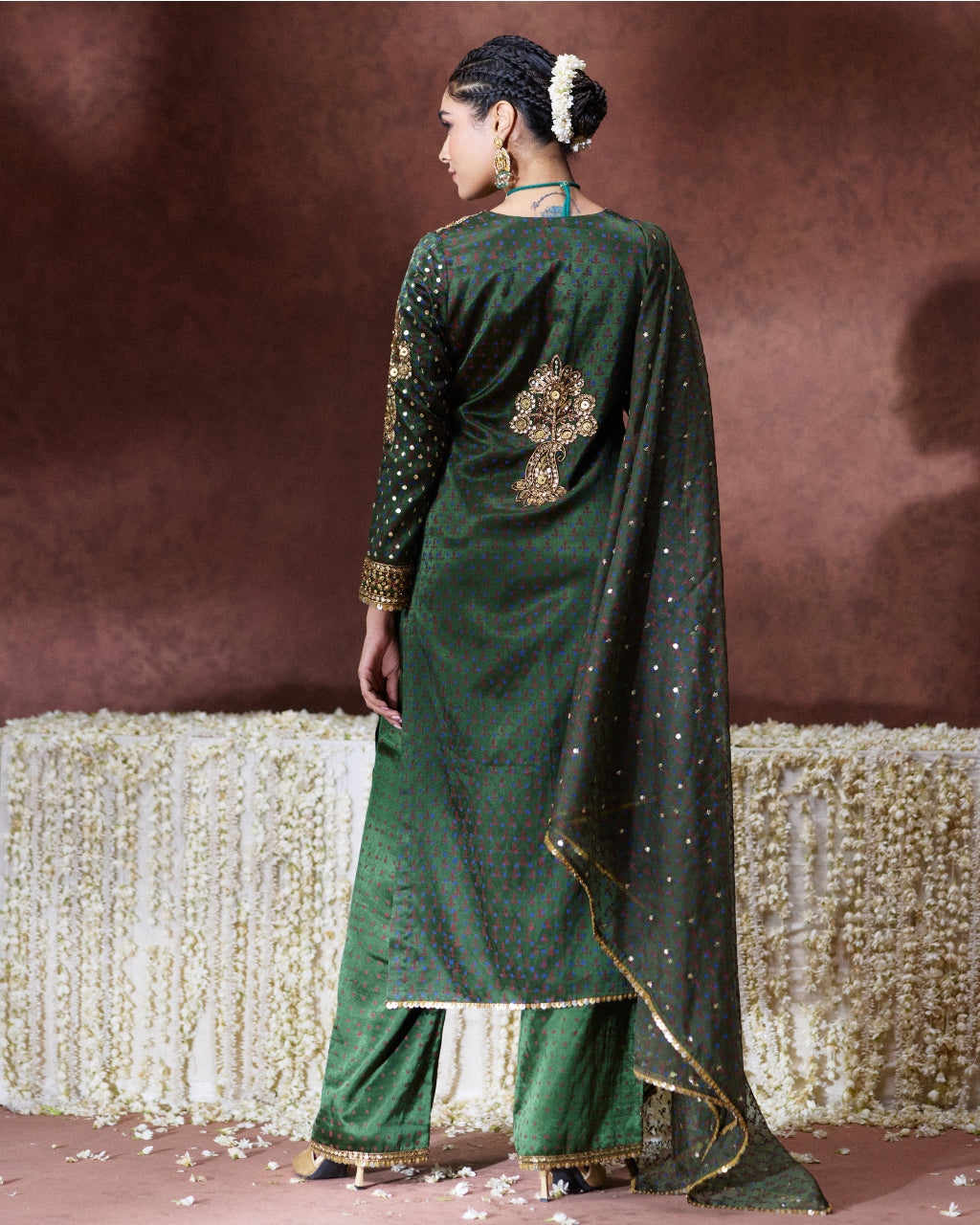 Reet Olive Green Embellished Kurta Set