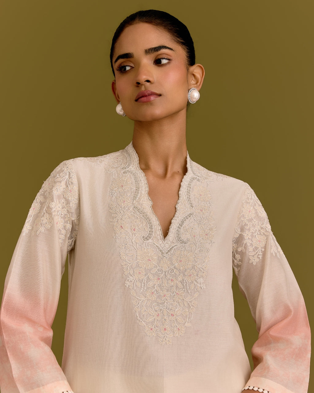 Ivory Pink Embroidered Kurta Set