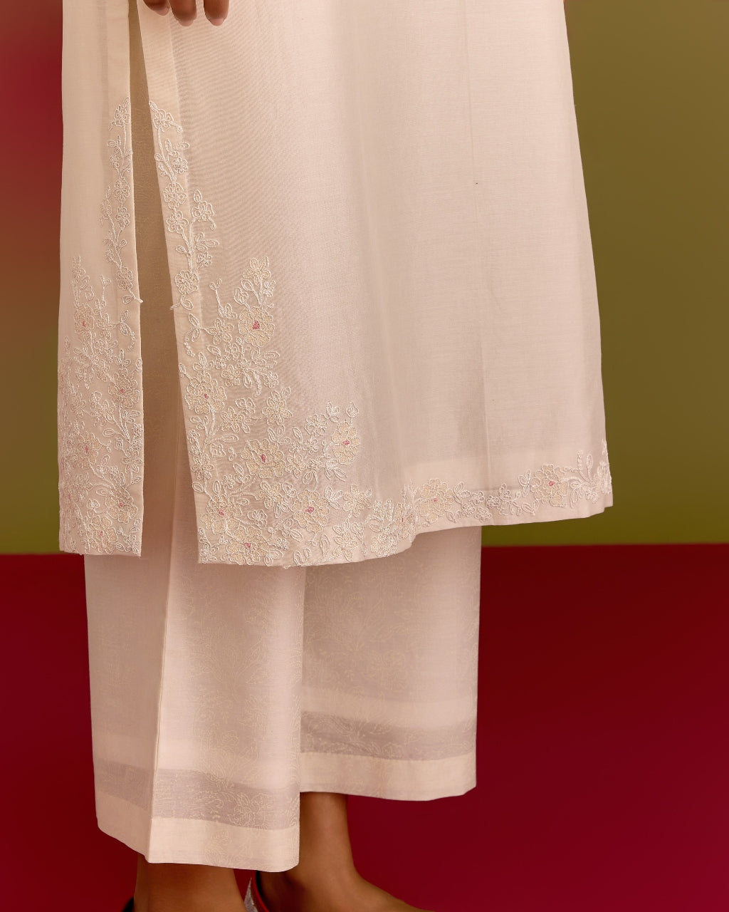 Ivory Pink Embroidered Kurta Set