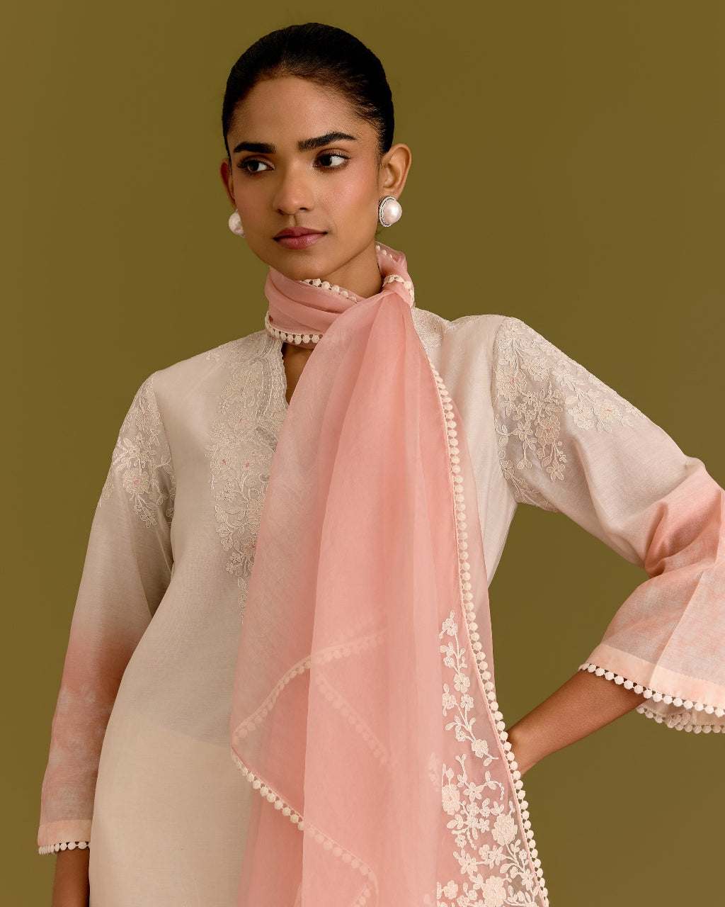 Ivory Pink Embroidered Kurta Set