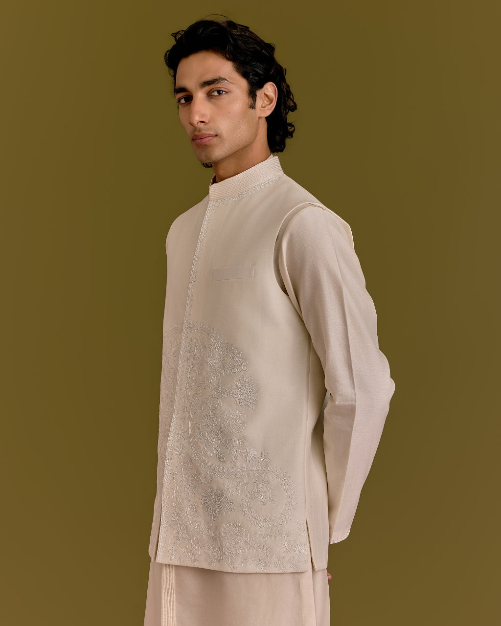 Ivory Embroidered Bundi Set
