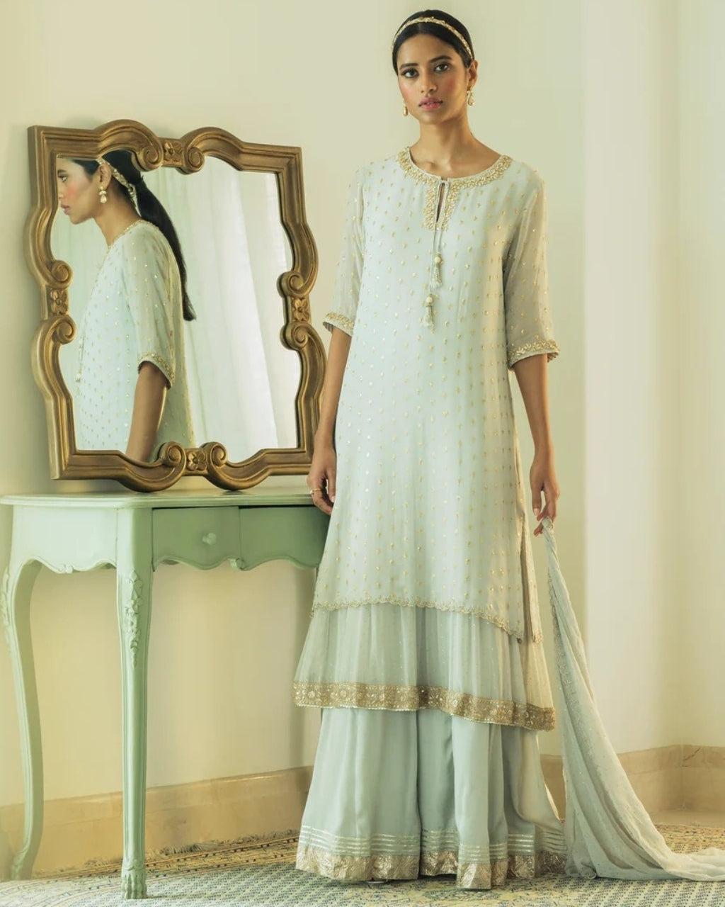 Sequin And Mukaish Layered Kurta Set