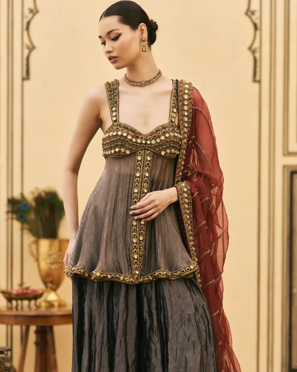 Neel-Shyam Sharara Set