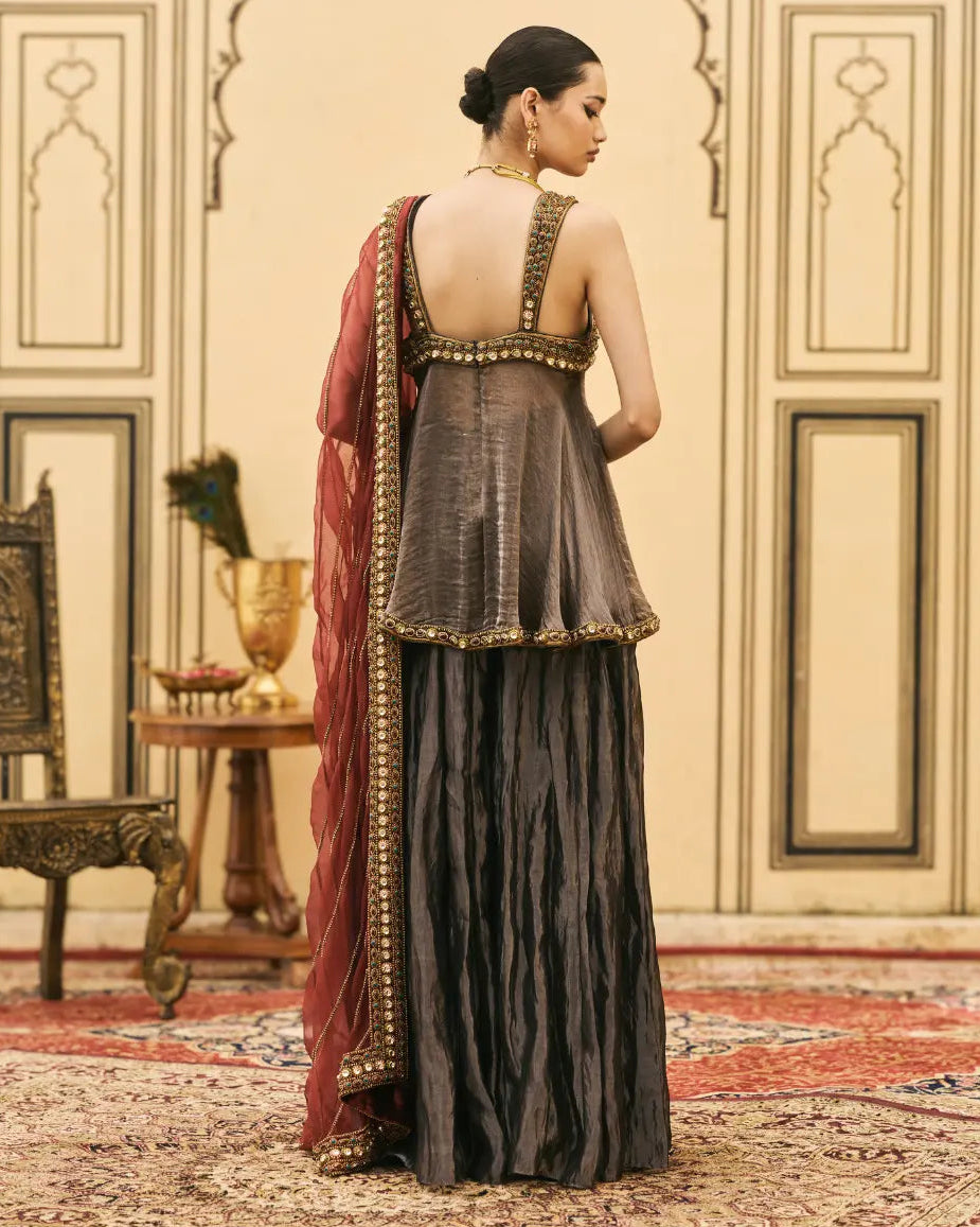 Neel-Shyam Sharara Set
