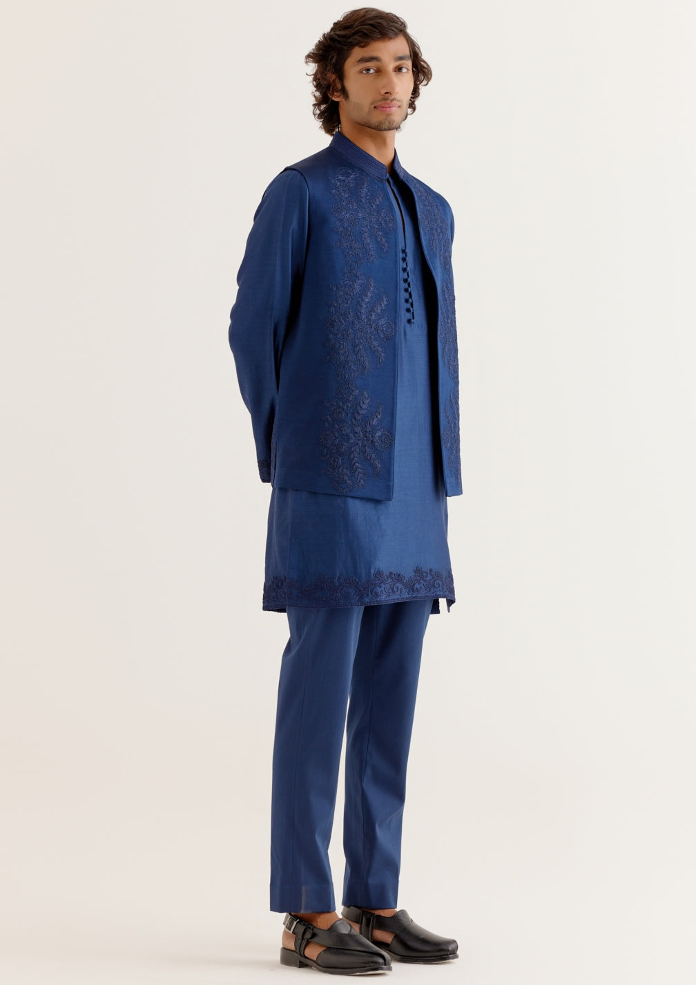 Royal Blue Dori Embroidered Kurta And Bandi Set