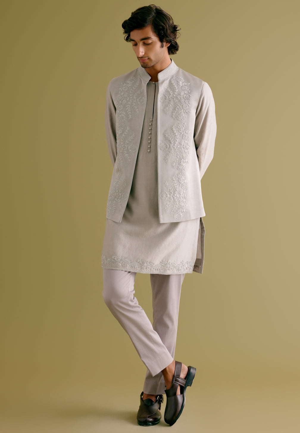 Grey Dori Embroidered Kurta And Bandi Set