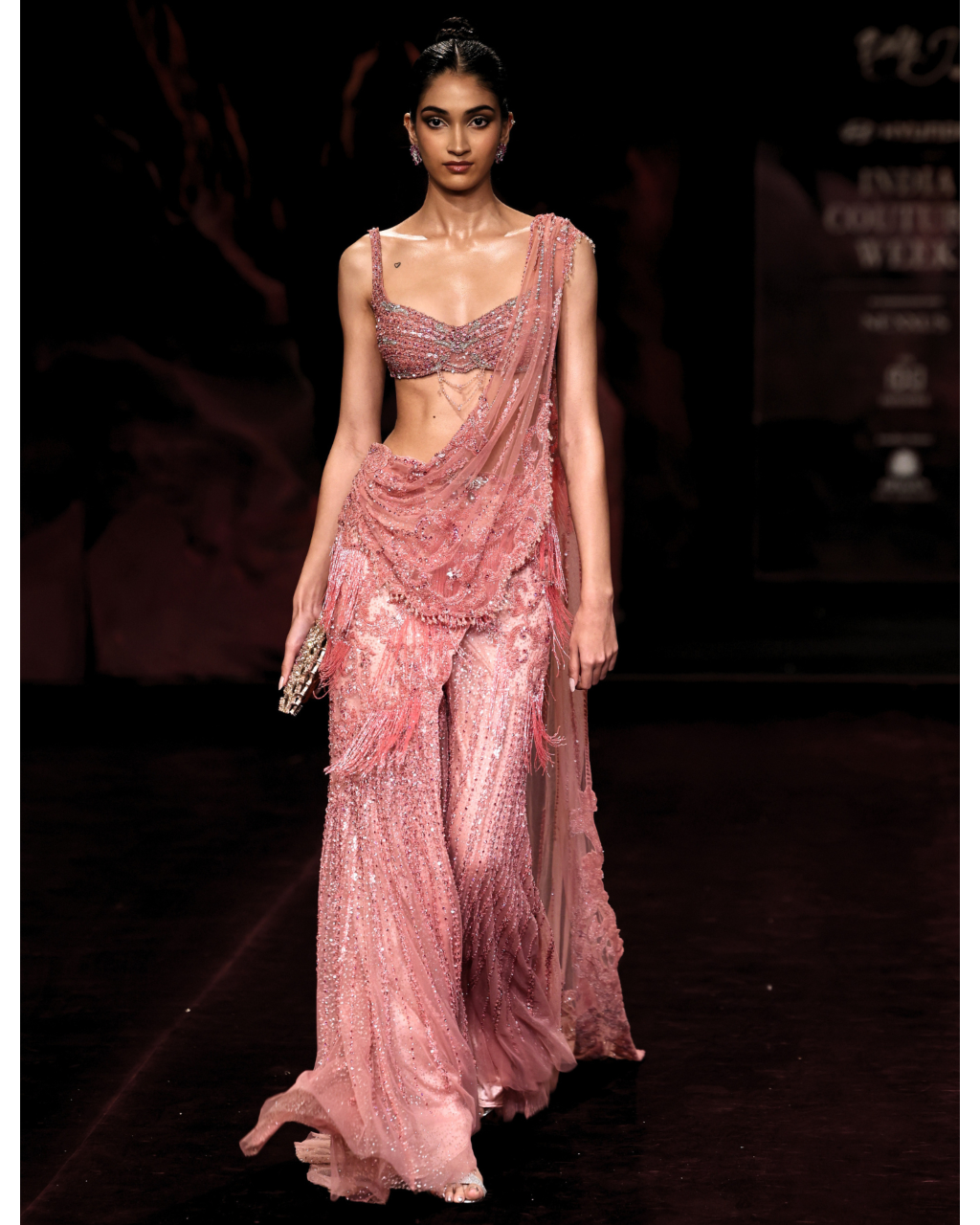Pankhuri Sari Set