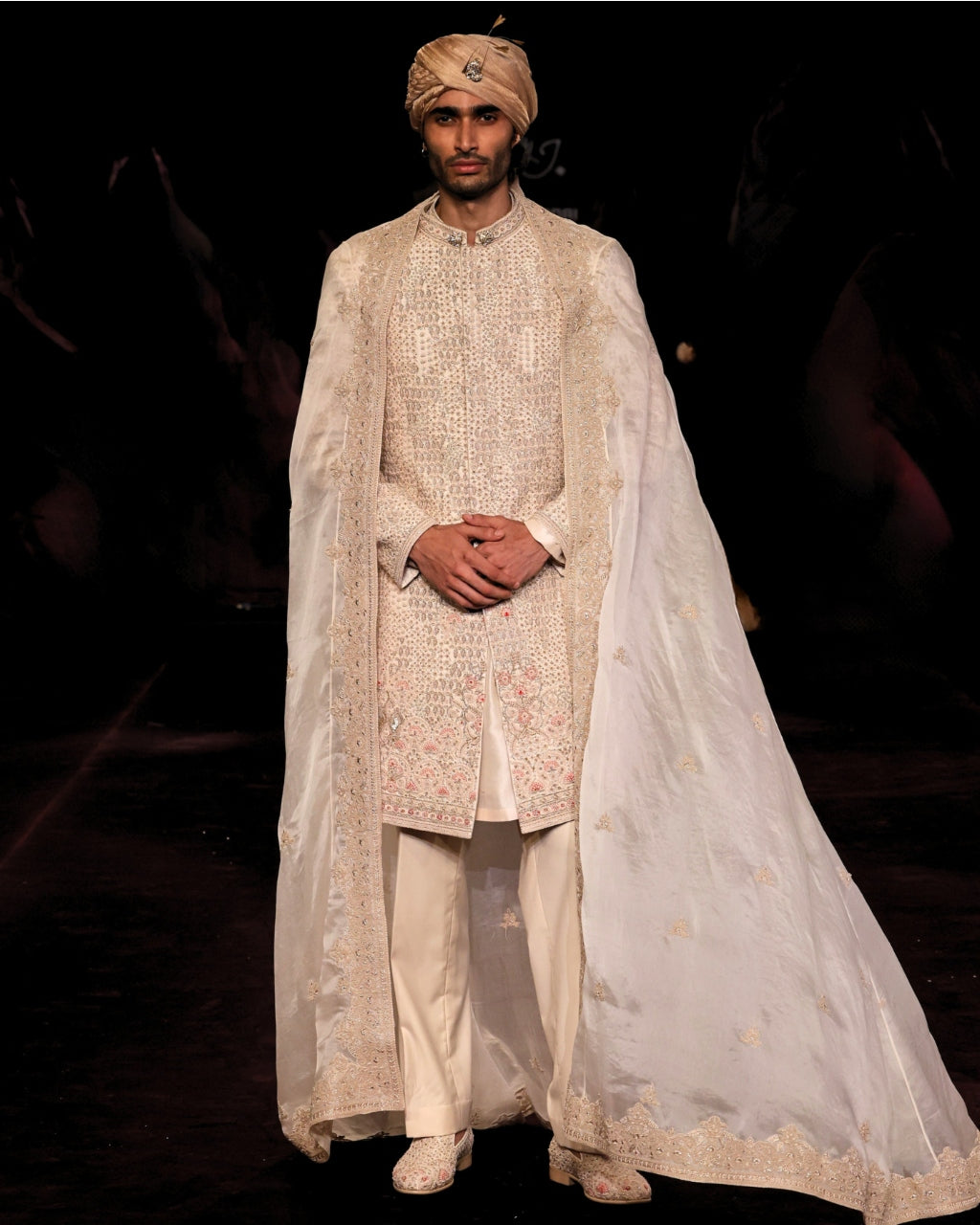 Yashvardhan Sherwani Set