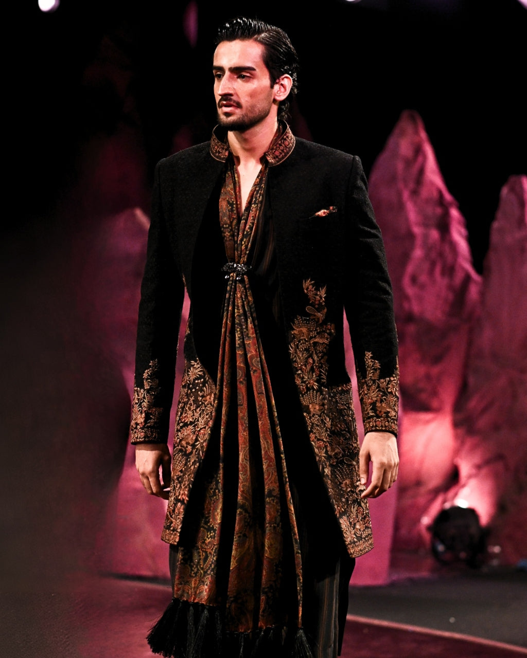 Anirudh Achkan Set