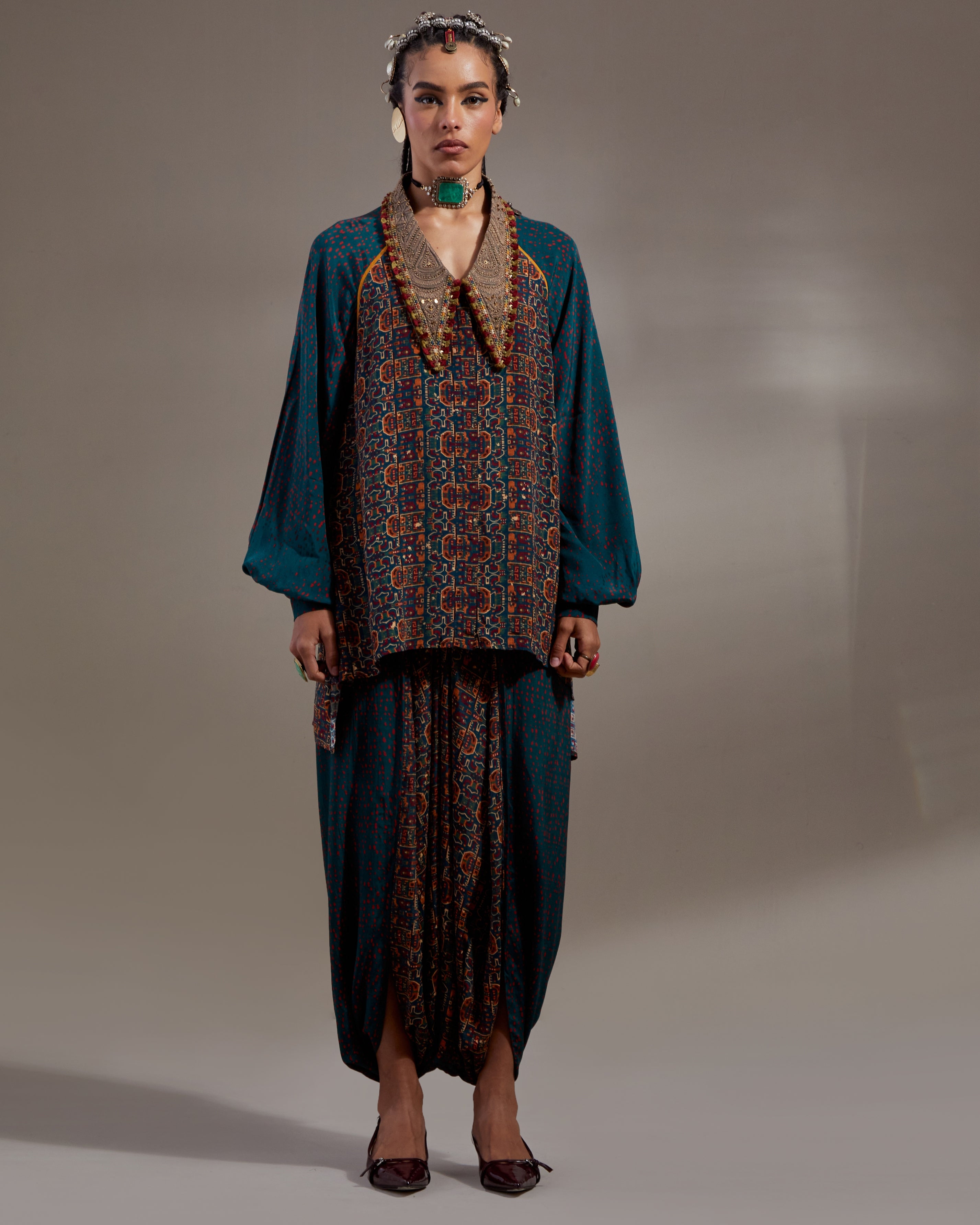 Hara Atri Straight Shirt & Drapped Trouser Set