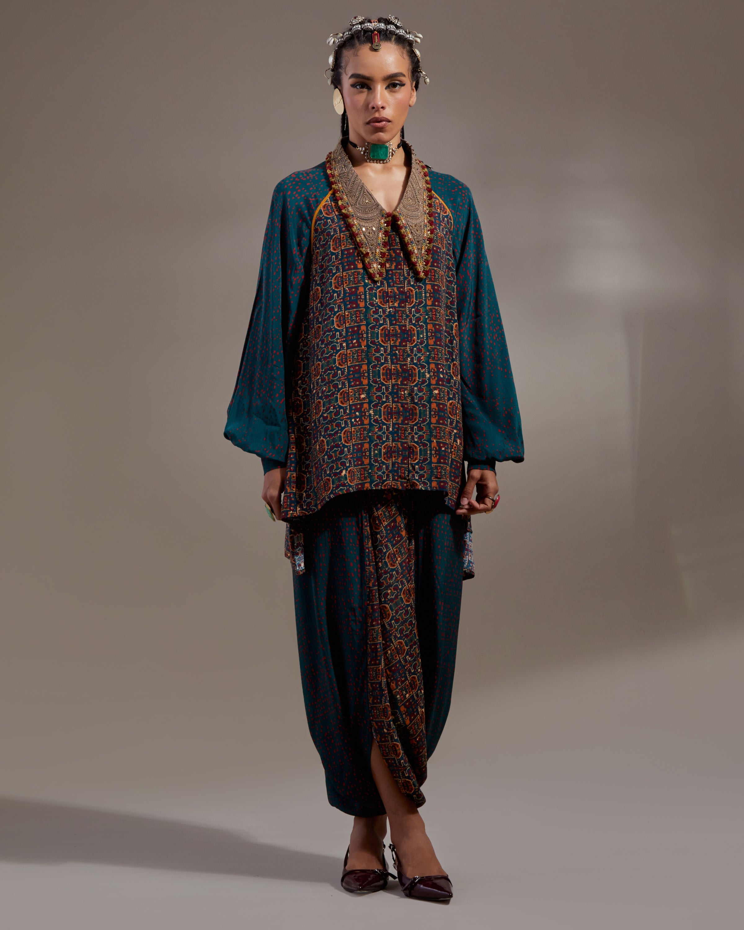 Hara Atri Straight Shirt & Drapped Trouser Set