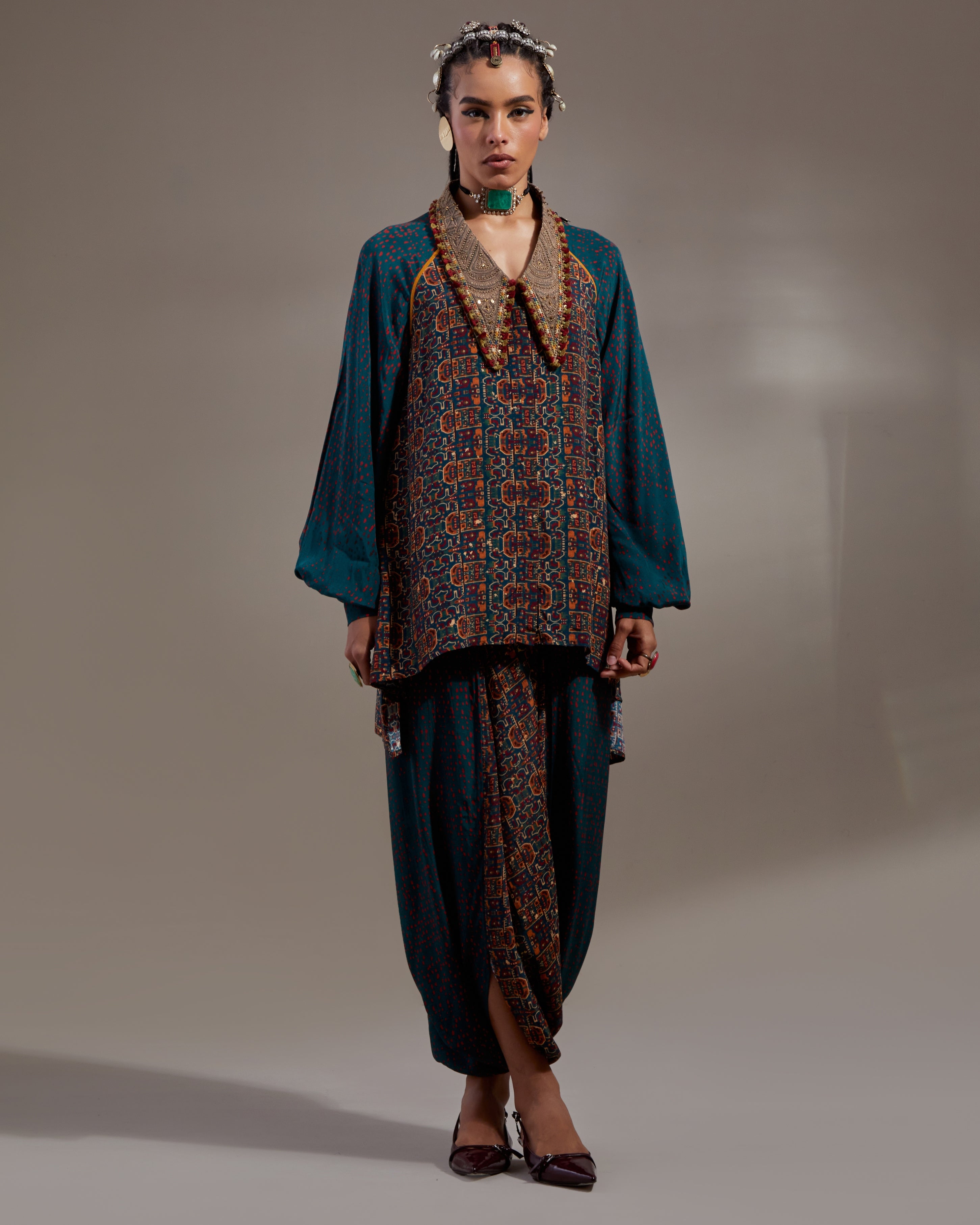 Hara Atri Straight Shirt & Drapped Trouser Set