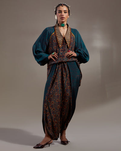 Hara Atri Straight Shirt & Drapped Trouser Set