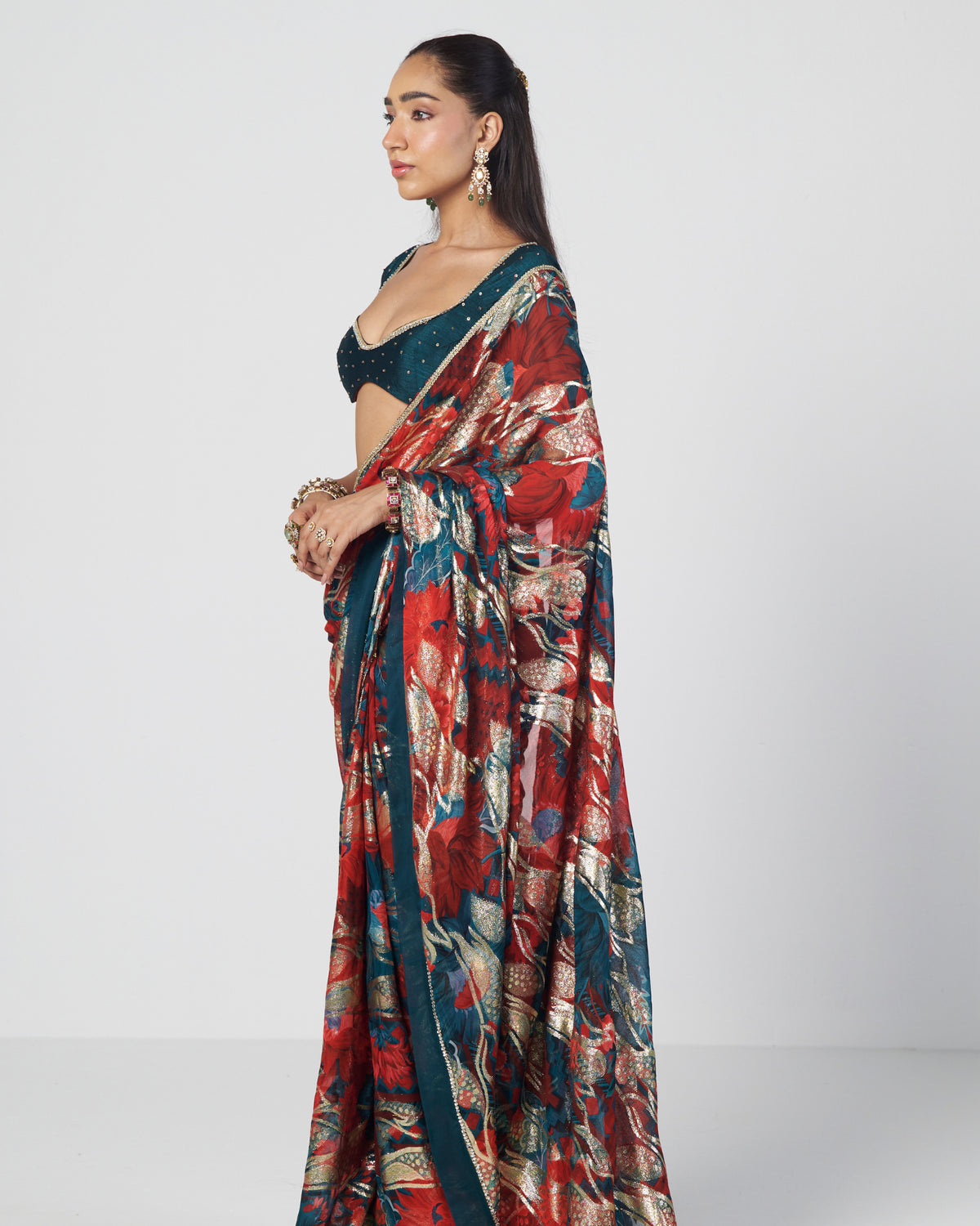 Tabasco Red Jugmug Sari Set