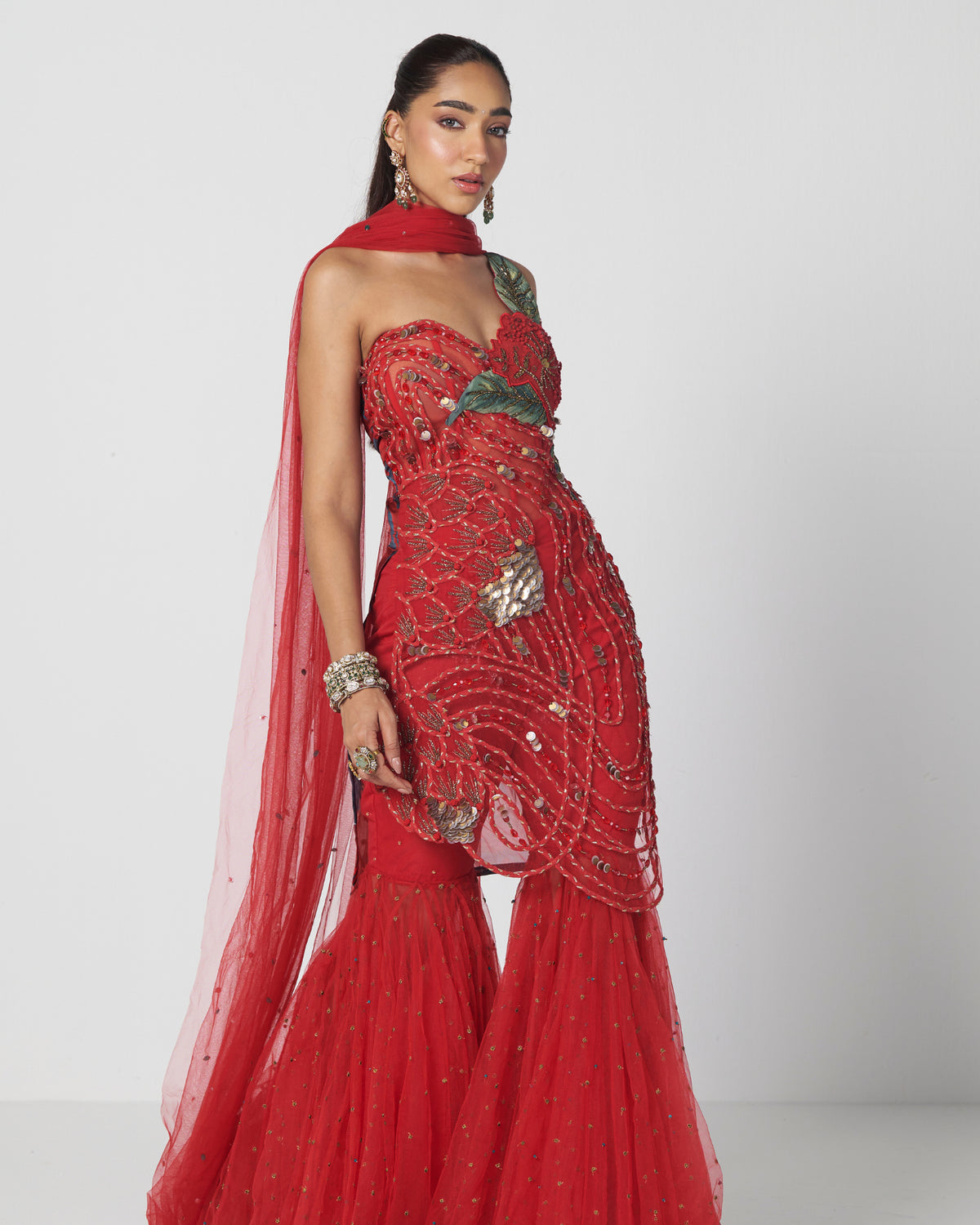 Tabasco Red Sukh Sitara Set