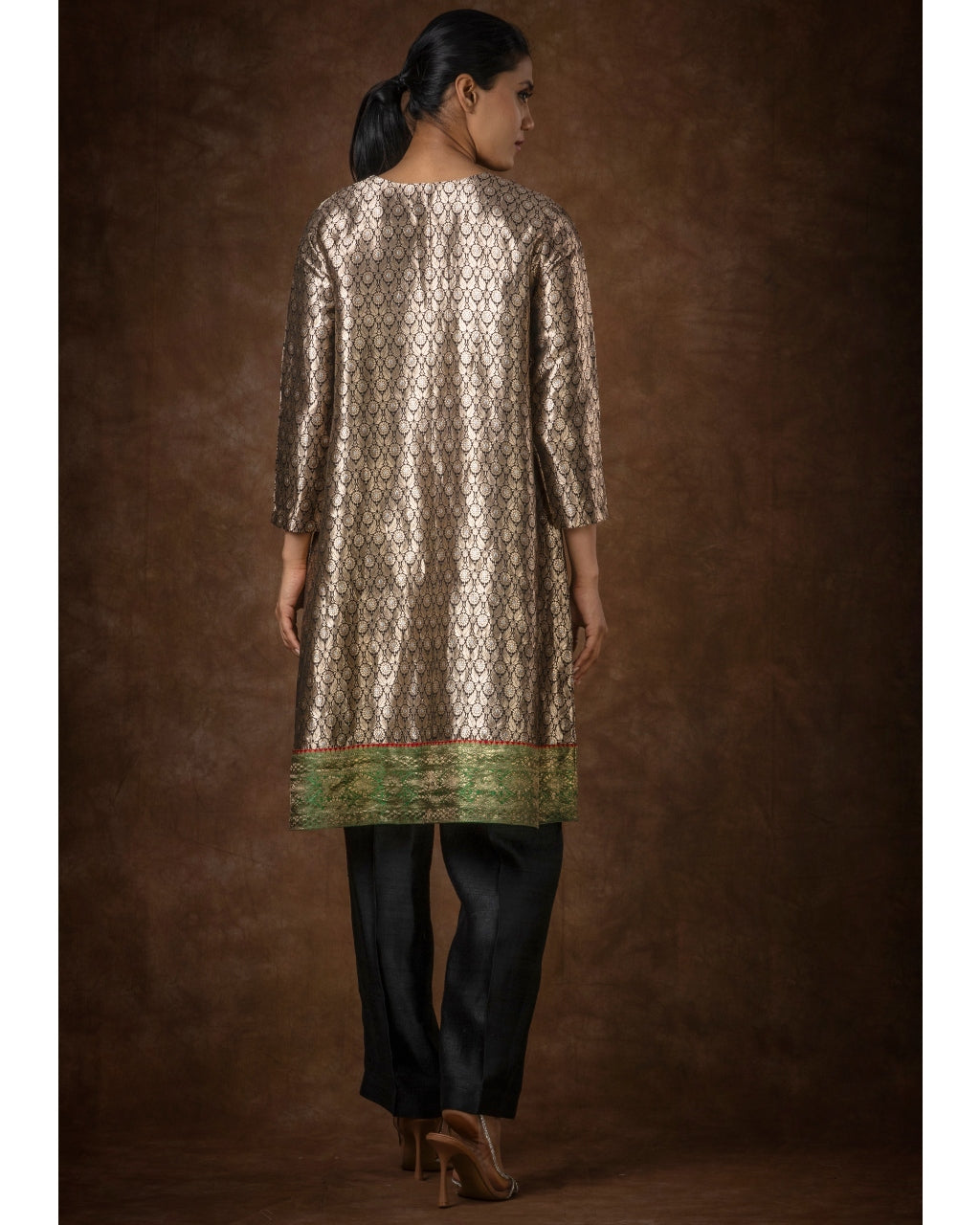 Black & Green Varij Kurta And Pant Set