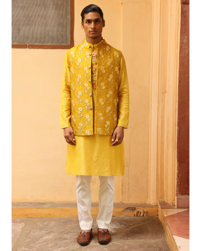 Marigold Yellow Silk Brocade Floral Bandi Set