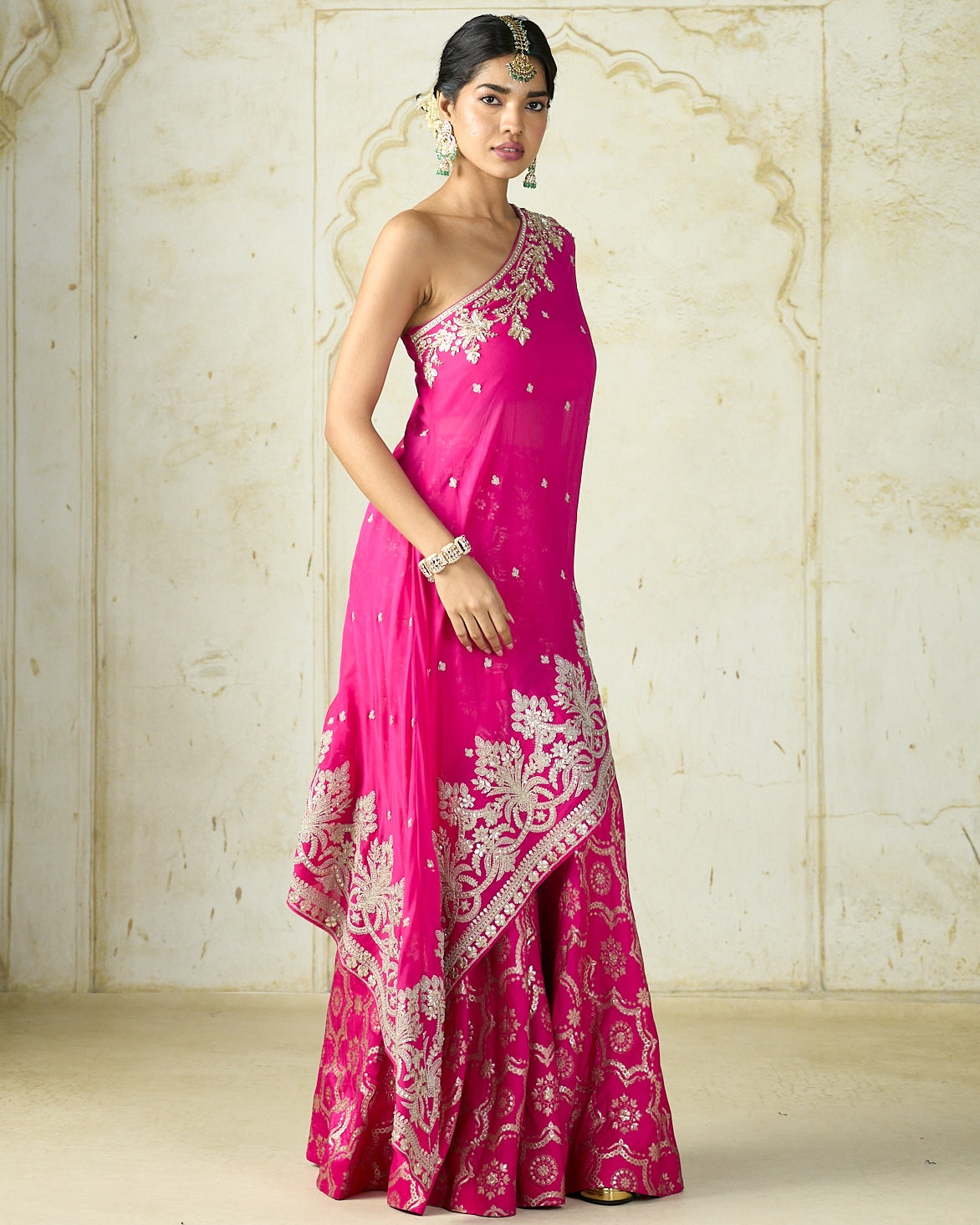 Areesha One Shoulder Set