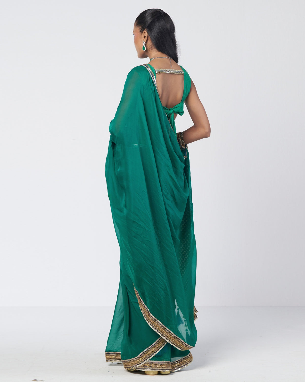 Rimjhim Paro Sari Set