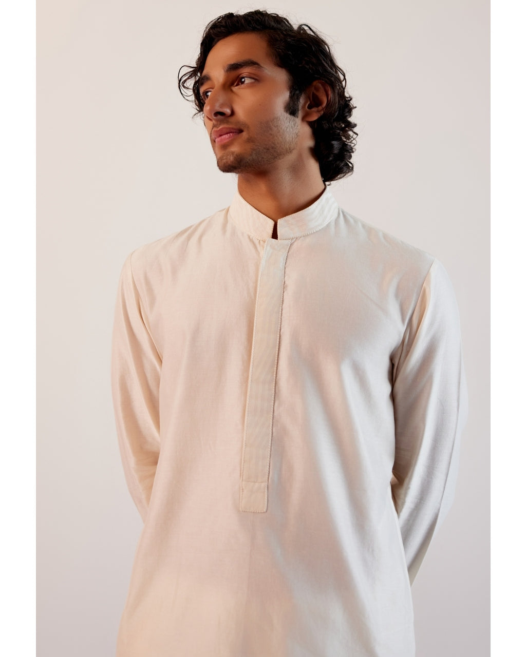 Ivory Silk Chanderi Kurta And Hand-Painted Bandi Set