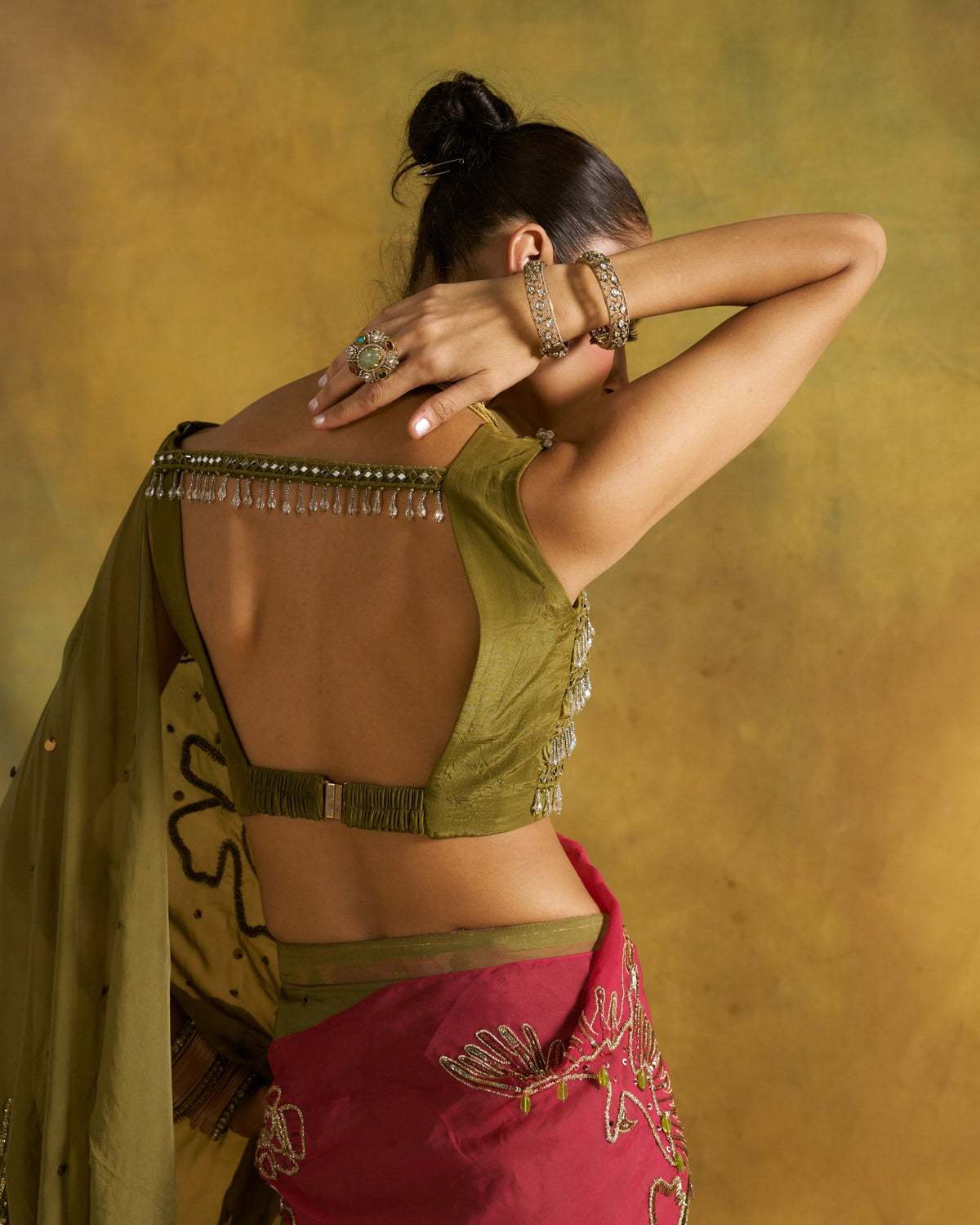 Olive Janejaan Sari Set