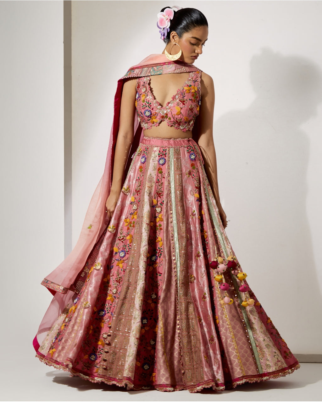 Rose Pink Embroidered Lehenga Set With Organza Dupatta