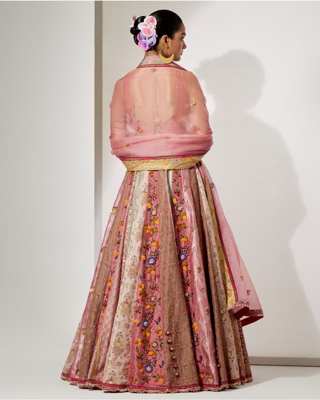 Rose Pink Embroidered Lehenga Set With Organza Dupatta