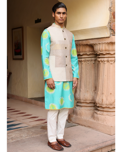 Ferozi Silk Kurta Set With Beige Tissue Jacket