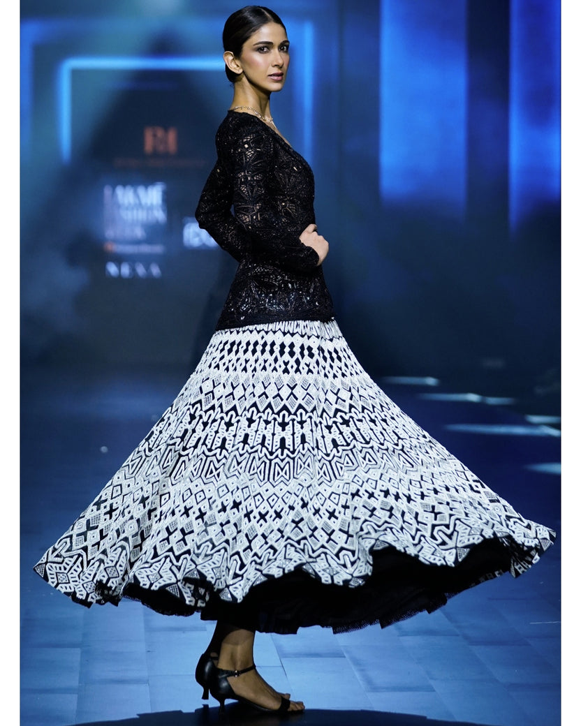 Kritika Khurana in our Pearl gold silk zari tissue jacket with skirt set