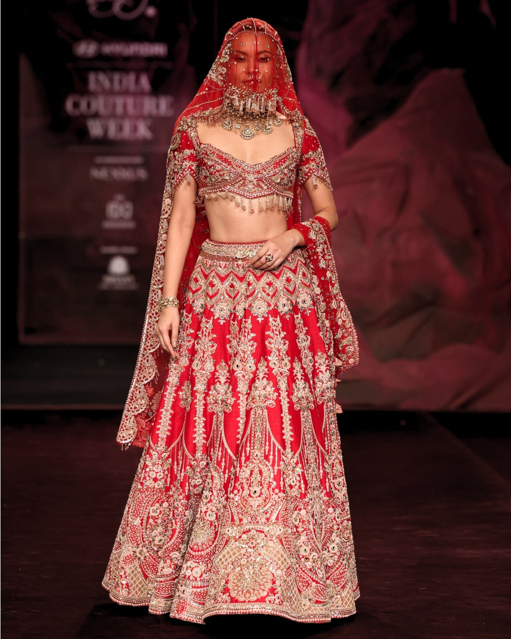 Swarnaangi Lehenga Set