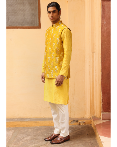 Marigold Yellow Silk Brocade Floral Bandi Set