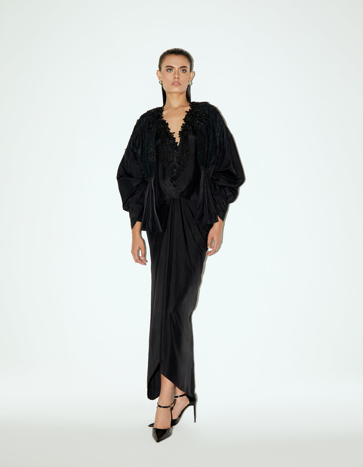 Virna Collarless Jacket With Mixed Lace Emb