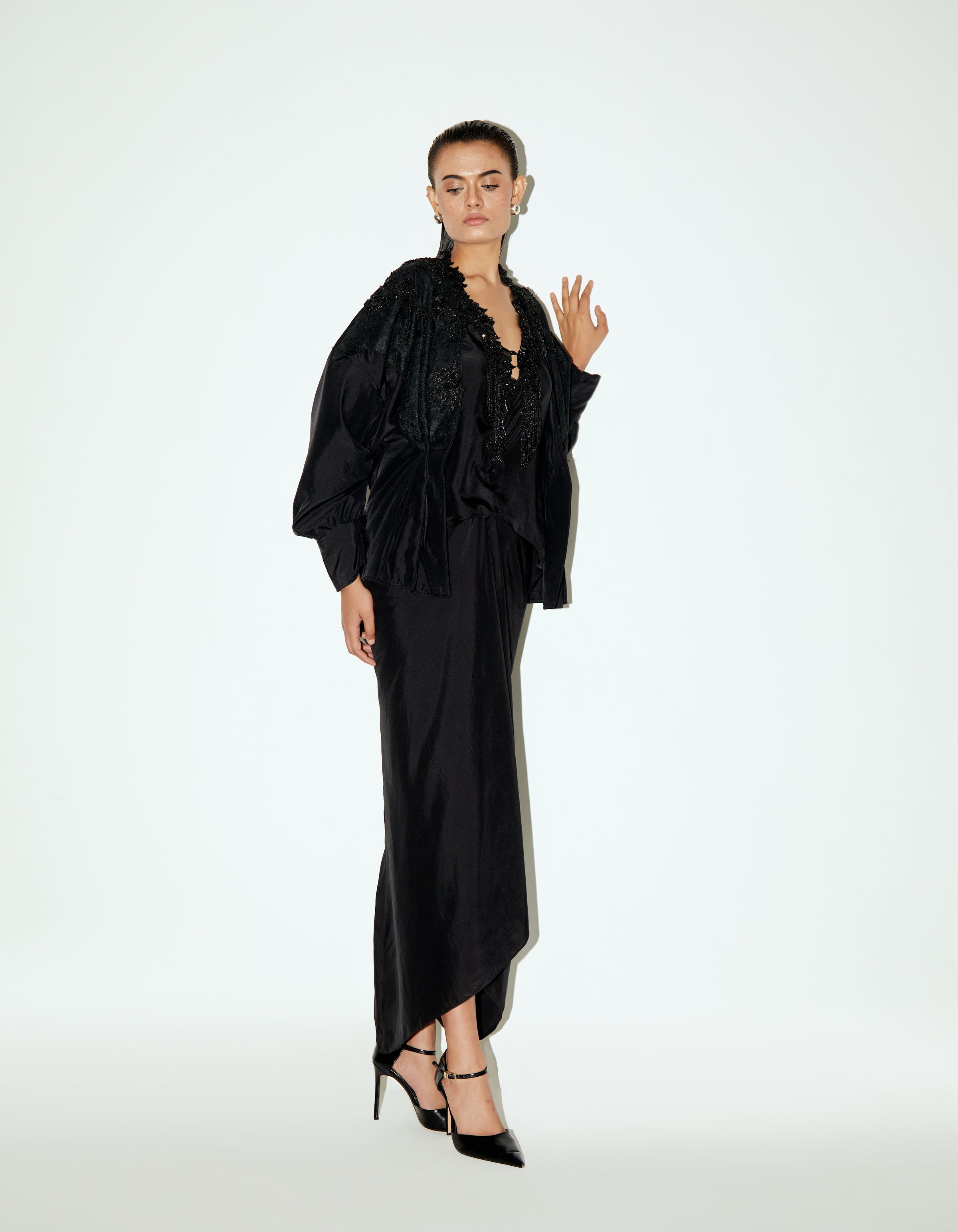Virna Collarless Jacket With Mixed Lace Emb