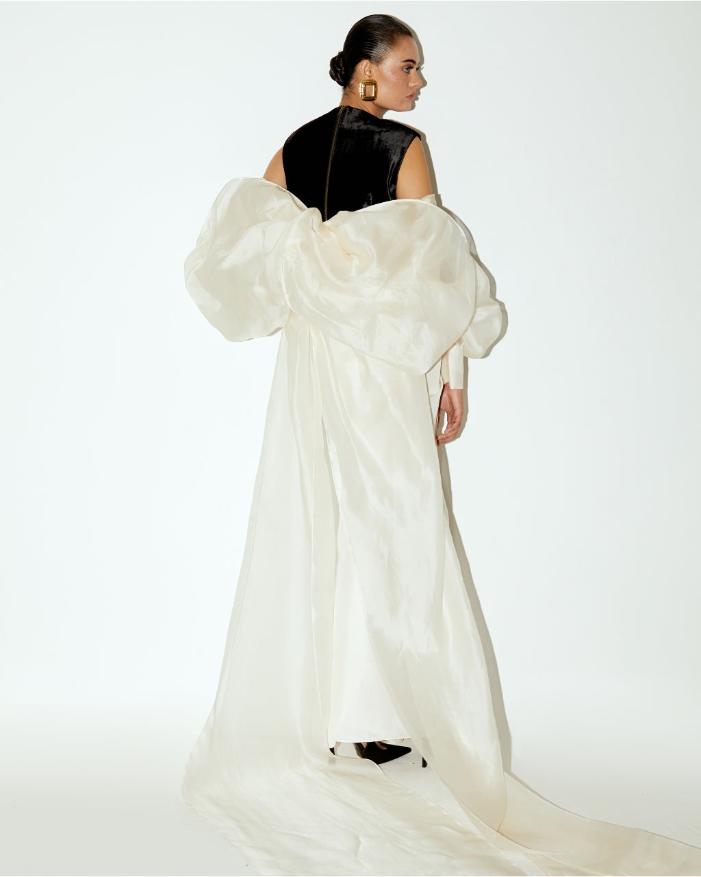 Celeste Basque & Inez Skirt With Lalisa Cape