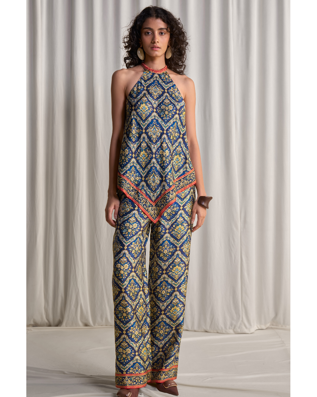 Halter Neck Scarf Print Top & Relaxed Fit Pant