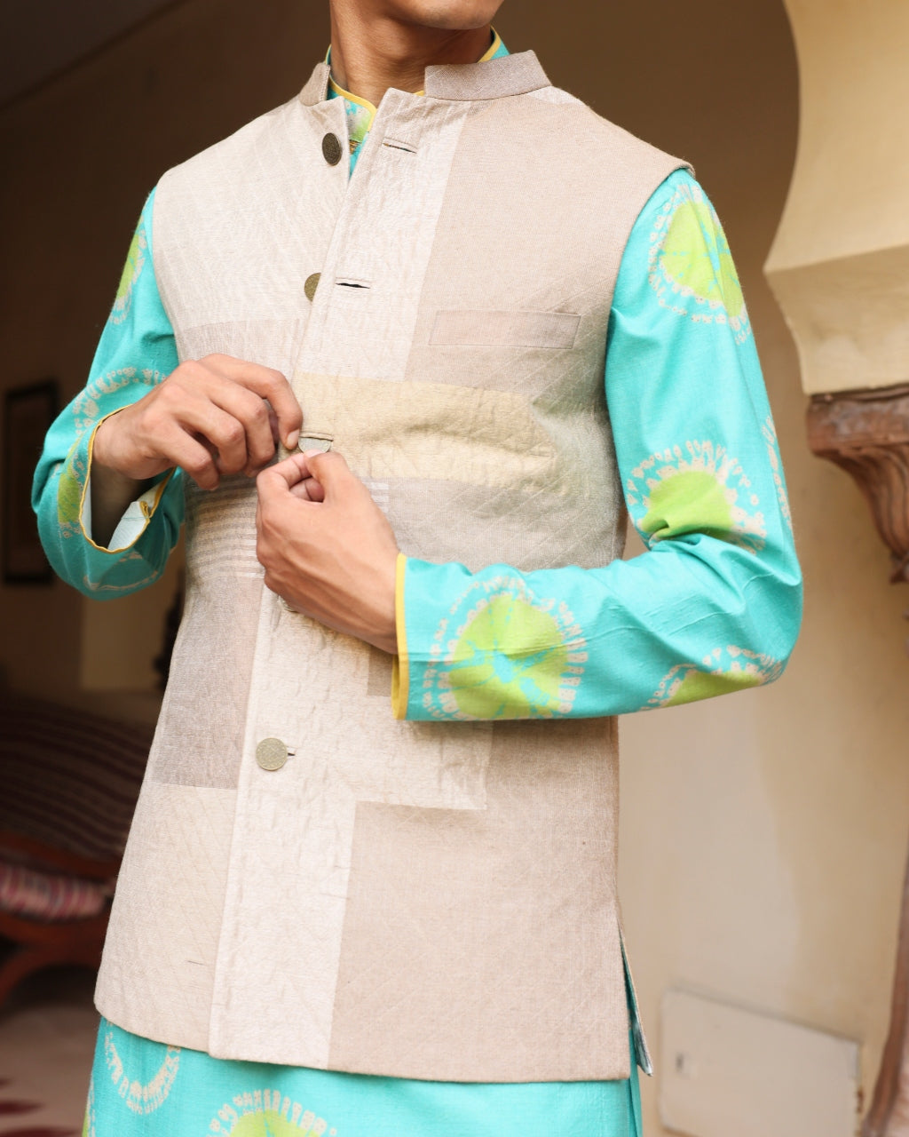 Ferozi Silk Kurta Set With Beige Tissue Jacket
