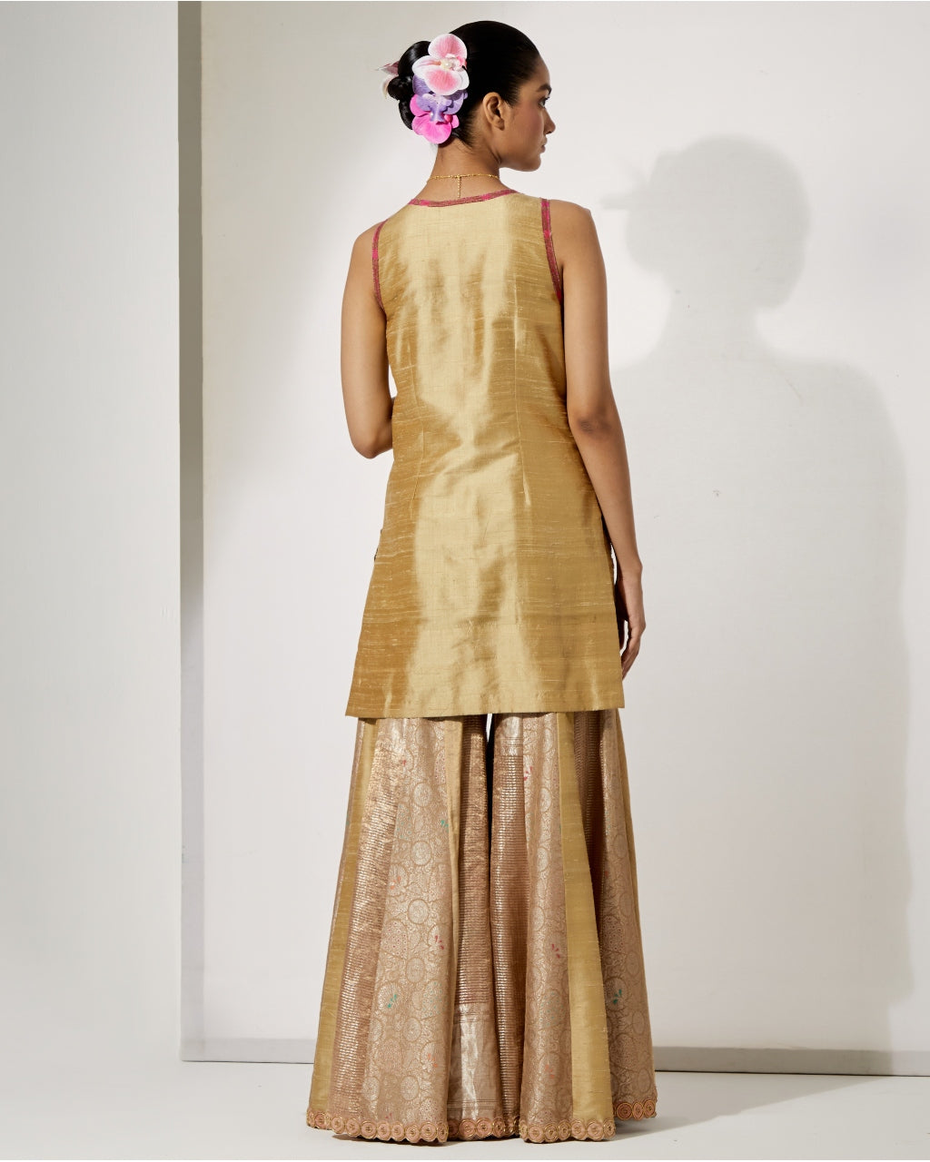 Sunheri Gul Silk Sharara Set