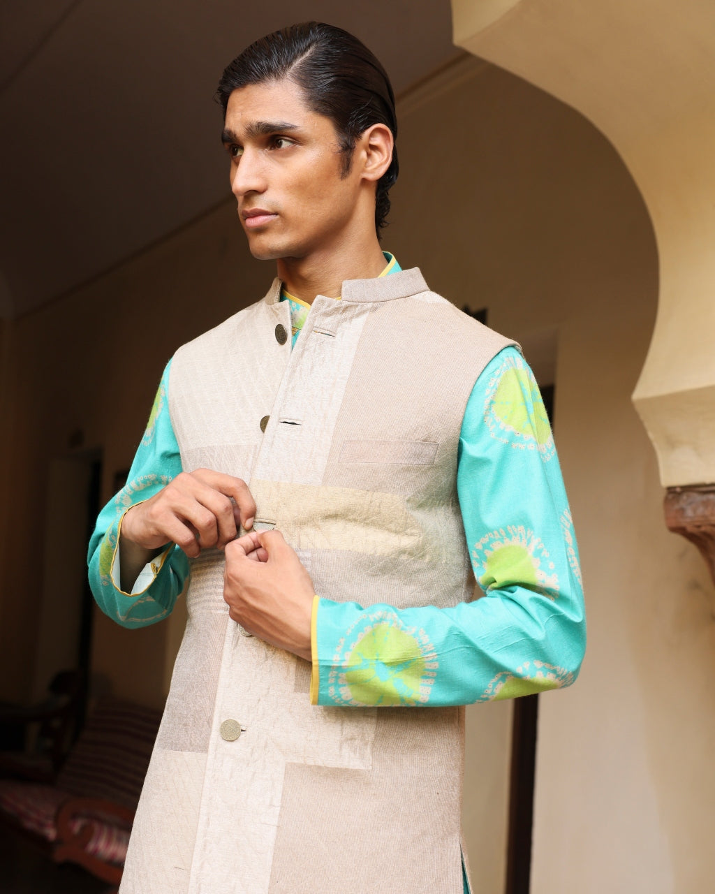Ferozi Silk Kurta Set With Beige Tissue Jacket