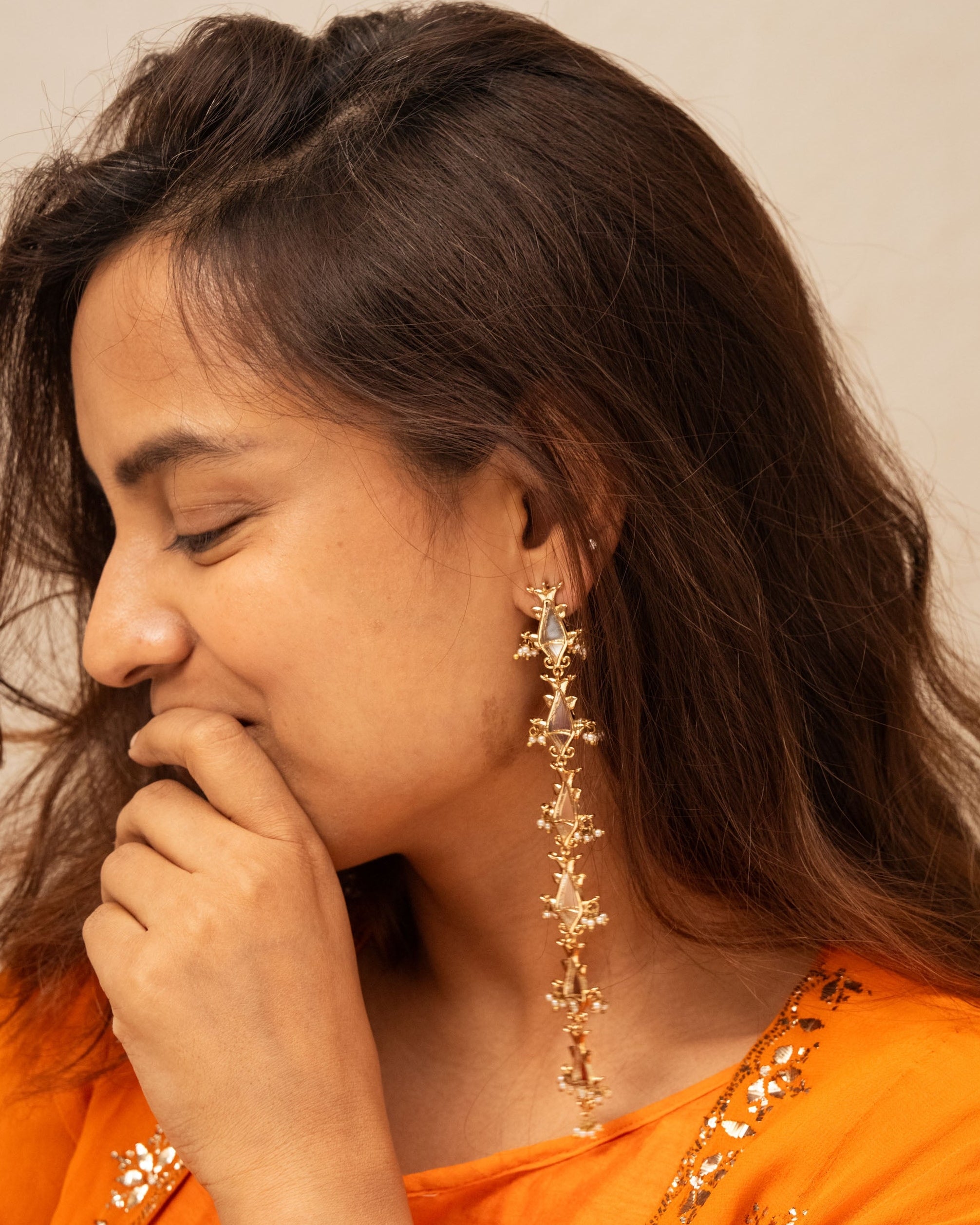 Darpan Meen Shoulder Dusters