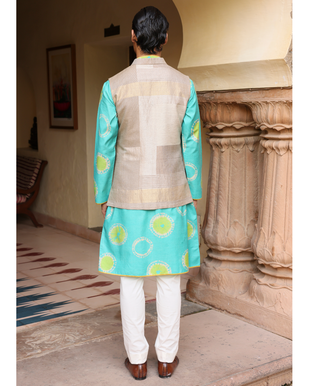 Ferozi Silk Kurta Set With Beige Tissue Jacket