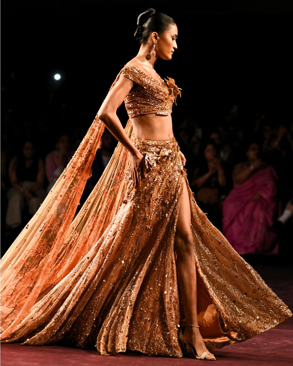 Kanak Lehenga Sari Set