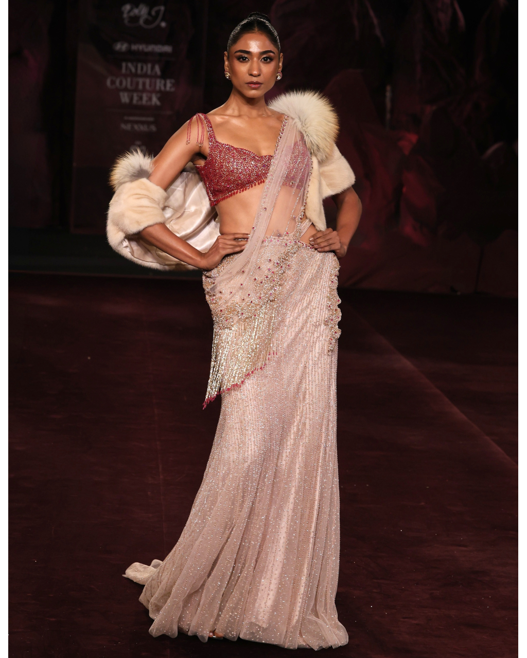Swarna Sari Set