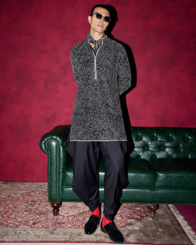 Kasuti Floral+Grid Deep Neck Kurta