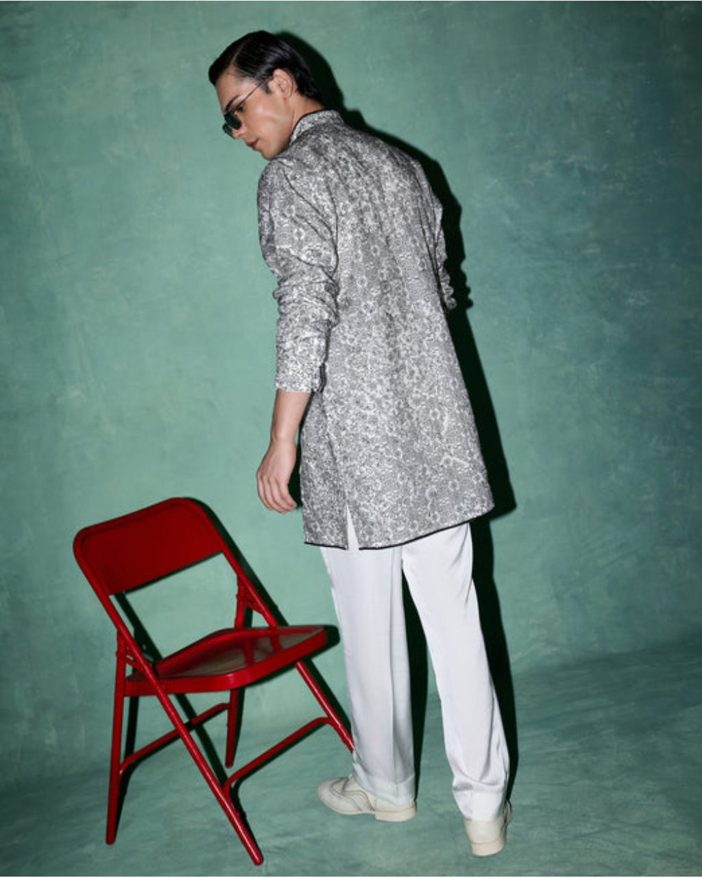 Kasuti Floral Grid Panel Kurta Set