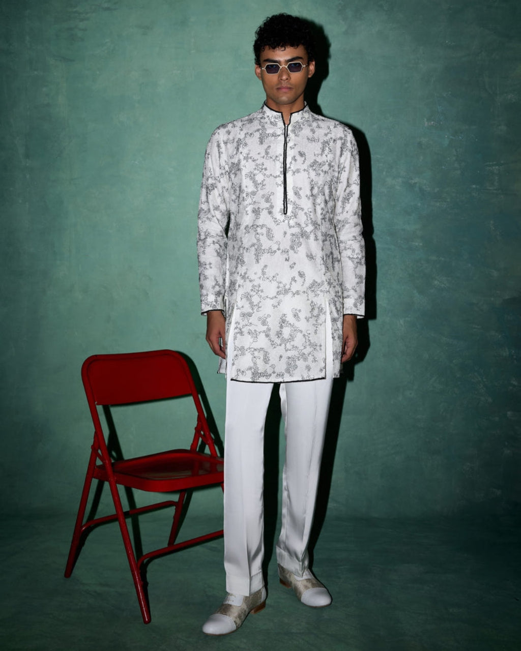 Kasuti Two Tone Floral Panel Kurta