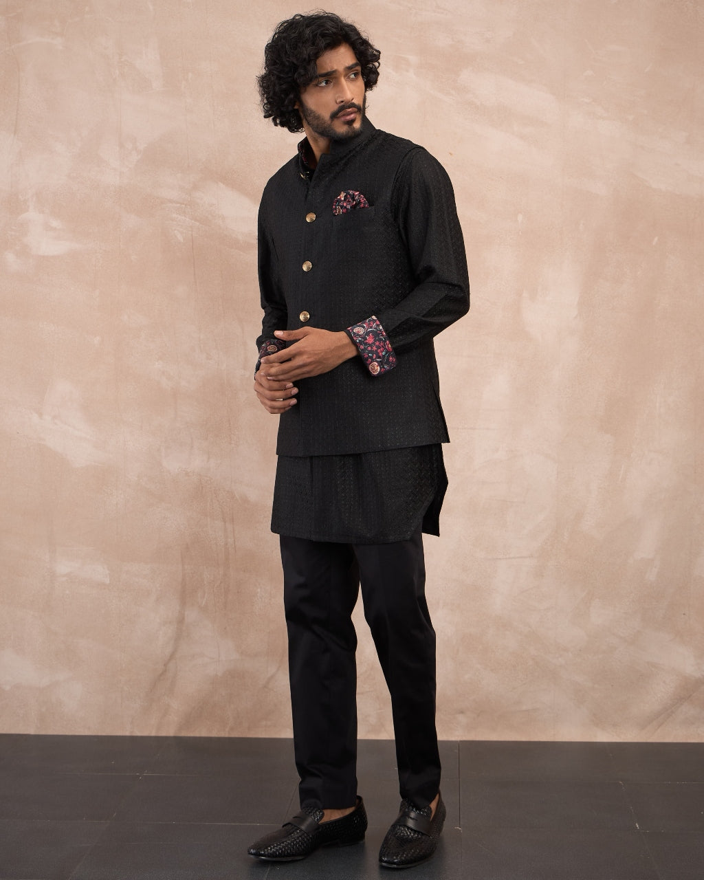 Black Inara Motif Foe & Sb Kurta Set