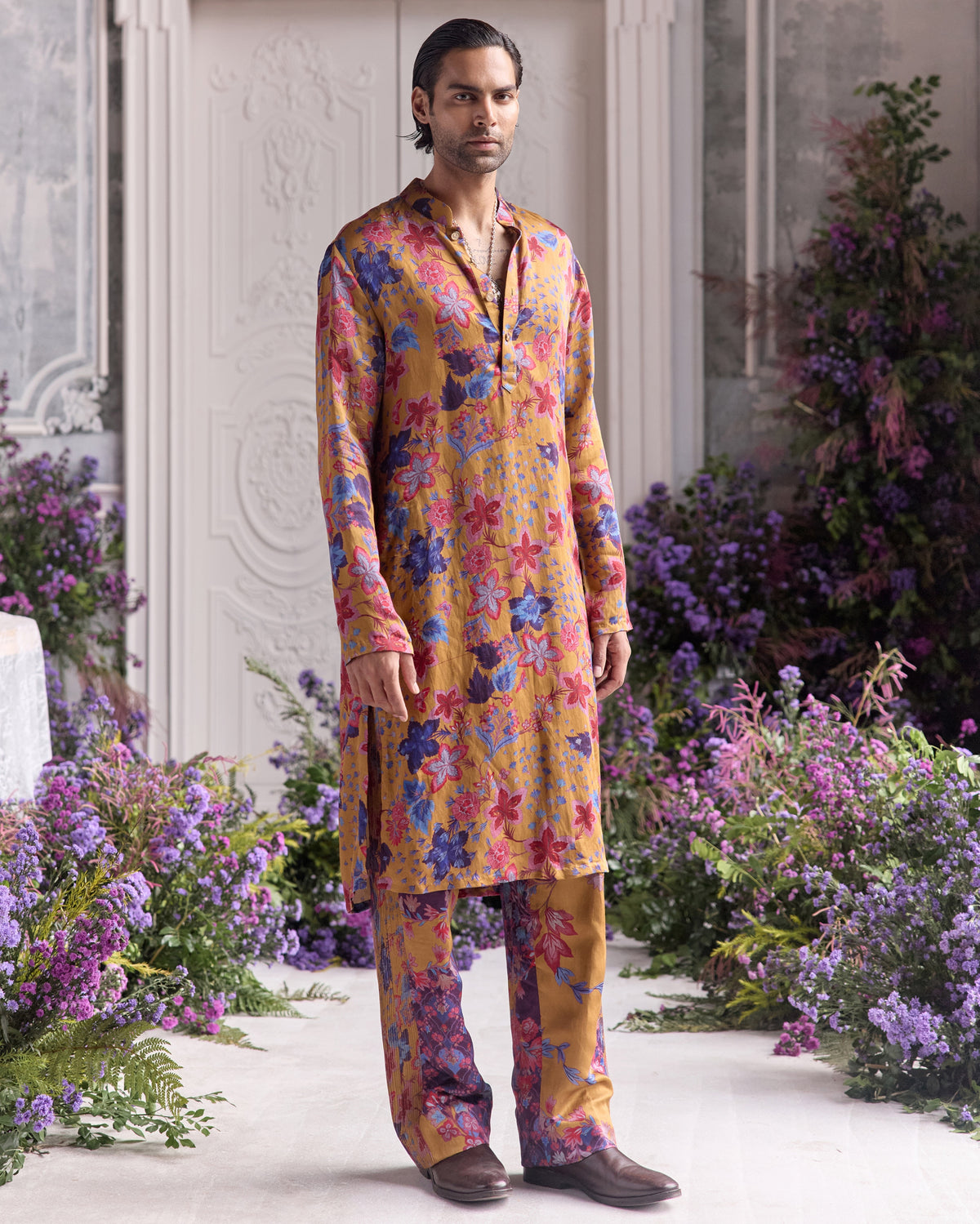 Ahaan Kurta Set