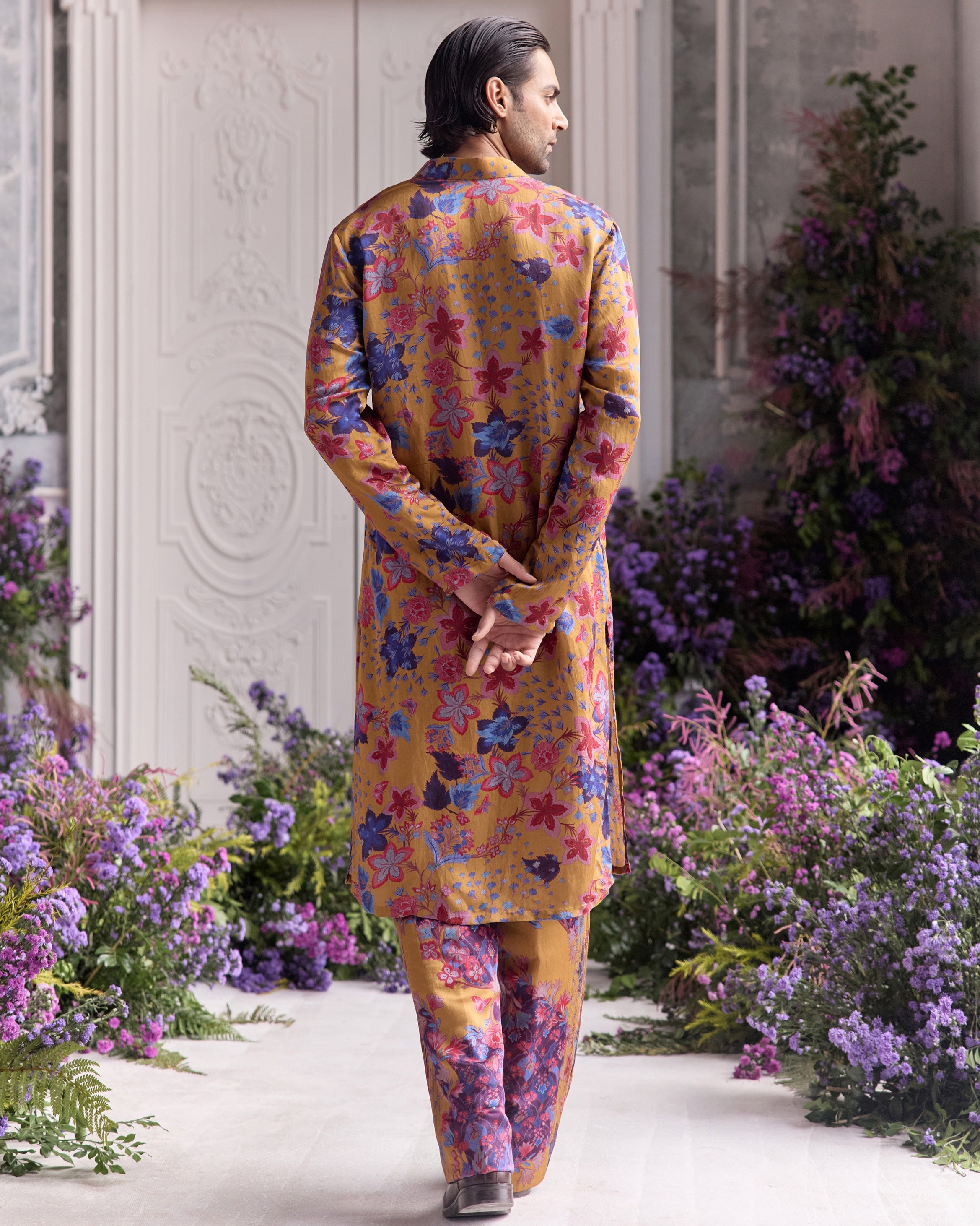 Ahaan Kurta Set